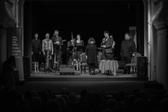 MIC_8077