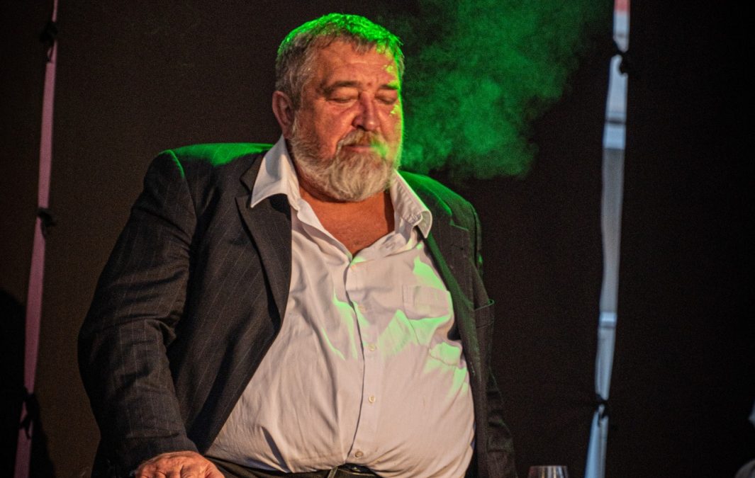 ŽENA, KTERÁ UVAŘILA SVÉHO MANŽELA /FESTIVAL MALÉ LETNÍ DIVADLENÍ/
