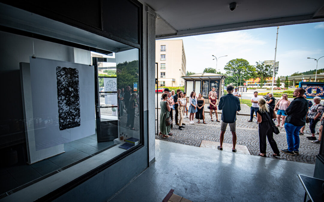 GVUN Tomáš Smíšek – MEZI GLYFYGVUN Tomáš Smíšek